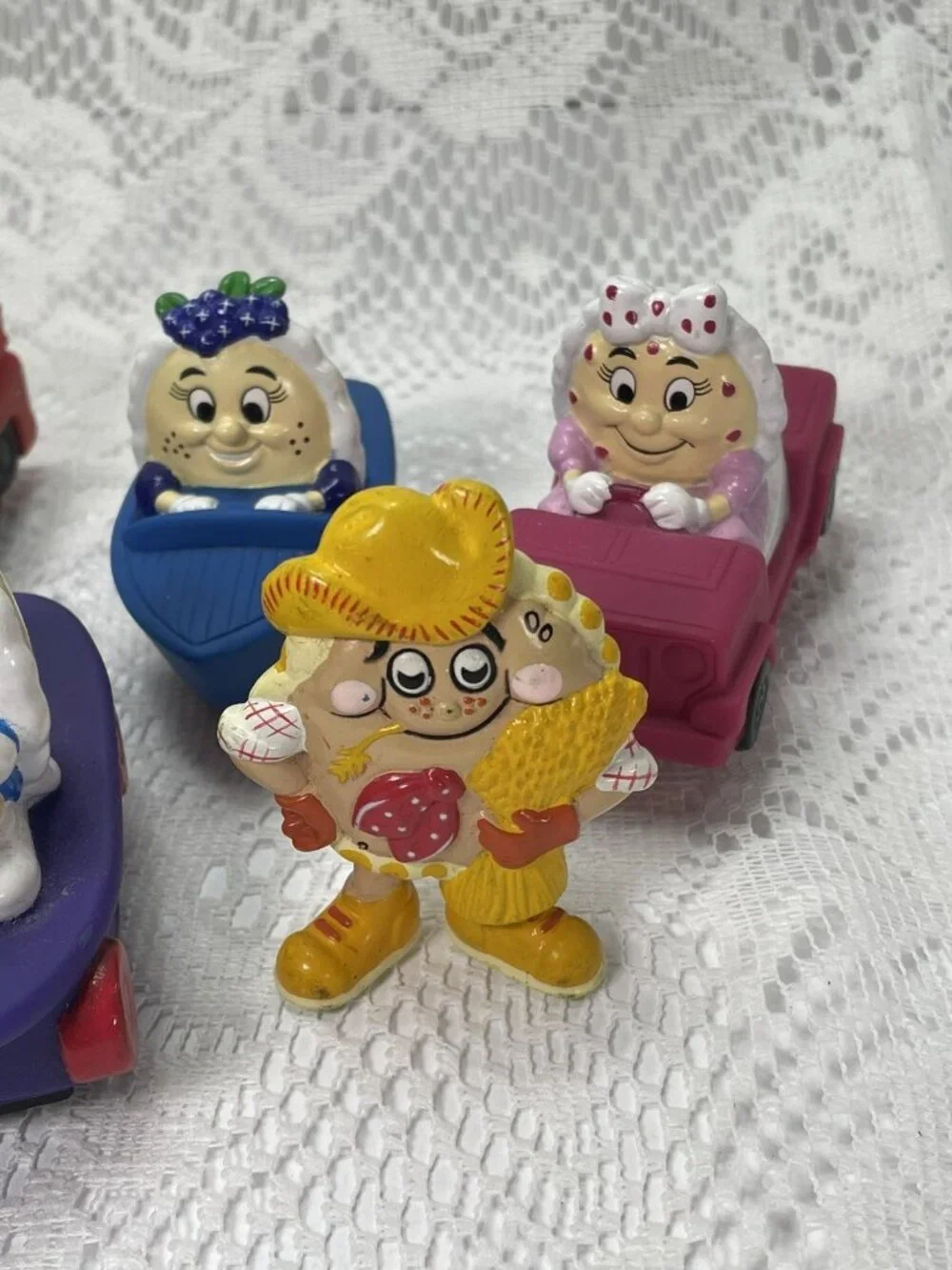 Vintage Lot Of 8 IHOP Restaurant PVC Toy Figures Driving Cars from 1996